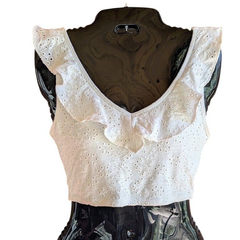 Hollister Womens Top XS Eyelet Lace Crop Smocked Ruffle Beach Fairy Cute Dainty